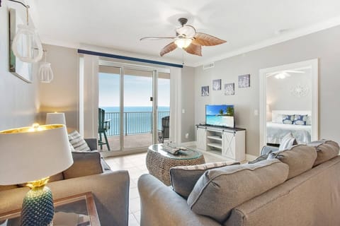 Beachfront Living Room with Queen Sleeper Sofa and smart TV