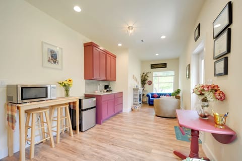 Cottonwood Shores Vacation Rental | Studio | 1BA | 500 Sq Ft | Stairs Required