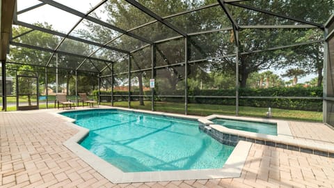 Beautiful 4 bed 4 bath villa located in Windsor Hills Resort