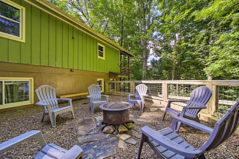 Maggie Valley Vacation Rental | 4BR | 2BA | Stairs Required | 1,810 Sq Ft