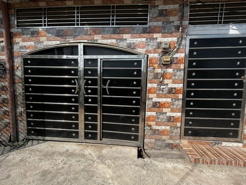 House | Exterior detail