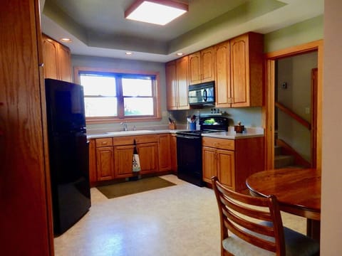 Spacious kitchen with everything you need for meal prep