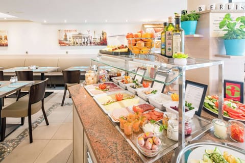 Daily buffet breakfast for a fee