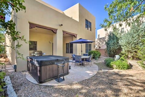 Santa Fe Vacation Rental | 4BR | 3BA | 2,500 Sq Ft | 1 Step Required