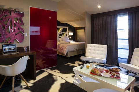 Superior Room with Terrace | Premium bedding, minibar, in-room safe, desk