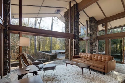 023-5715 Sycamore Grove Ln-MLS Version