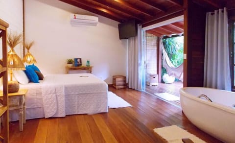 Standard VIP | Minibar, in-room safe, blackout drapes, bed sheets