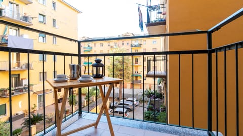 Apartment (1 Bedroom) | Balcony