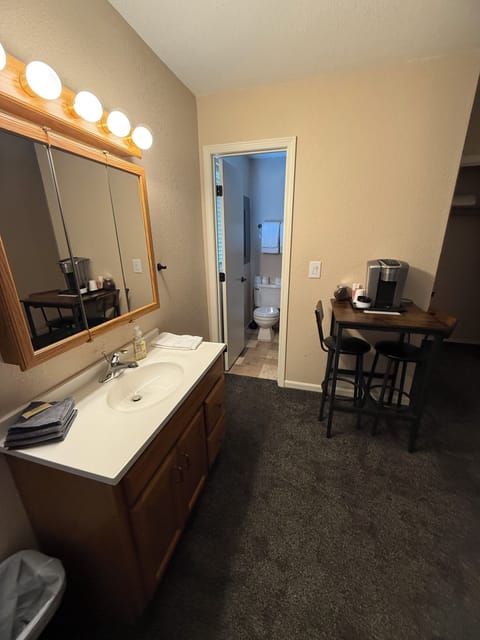 Deluxe Double Room | Individually decorated, individually furnished, laptop workspace