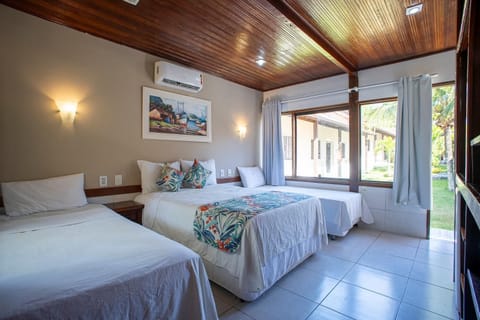 Minibar, in-room safe, free WiFi