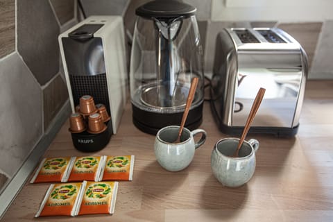 Classic Apartment, Ensuite | Shared kitchen