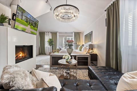 Bright Living Room – Sun-filled lounge with plush seating and chic décor.