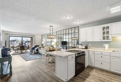 Condo, Multiple Beds, Patio, Pool View (Memories of Avondale ) | Private kitchen | Coffee/tea maker