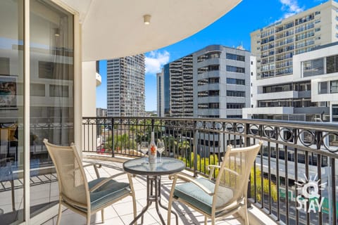 Large Balcony with panoramic views of the Gold Coast 🏙