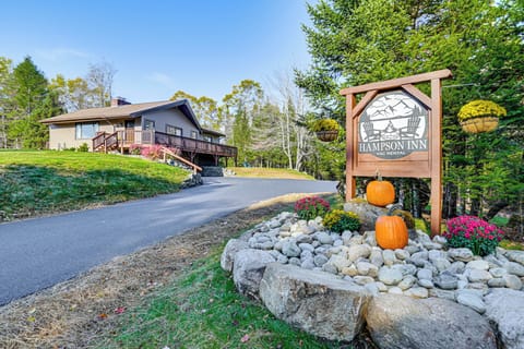 Newcomb Vacation Rental | 4BR | 2BA | 1,450 Sq Ft | Steps Required to Access