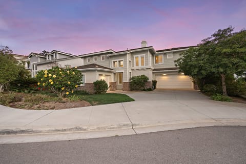 Large home on a cul-de-sac, great for families!