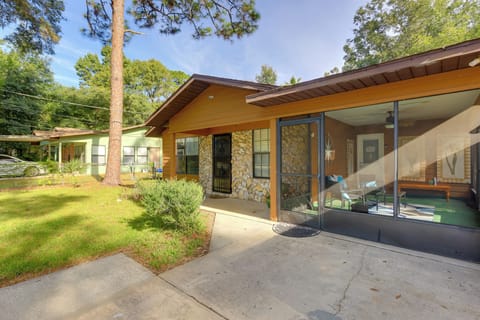 Ocala Vacation Rental | 3BR | 2BA | 1 Step Required for Access | 1,032 Sq Ft