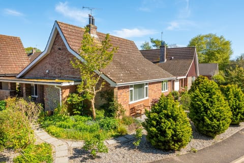 8 Town Close, Holt: A detached, spacious bungalow with parking for two cars