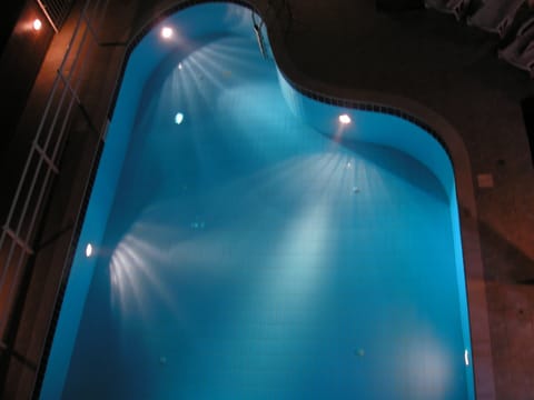 Outdoor pool, open 10:00 AM to 7:00 PM, sun loungers
