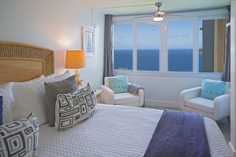 Wake up to the gorgeous views of the Caribbean ocean!