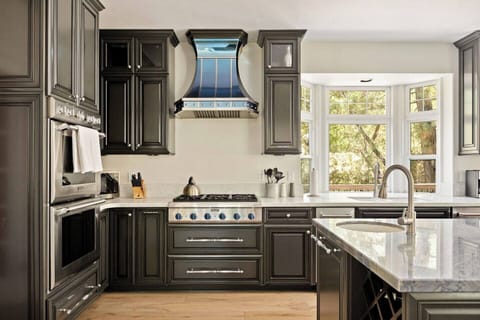 High end kitchen furnishings