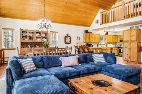 Picture your family gathered around this lovely setting sharing stories