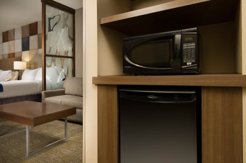 Fridge, microwave, coffee/tea maker