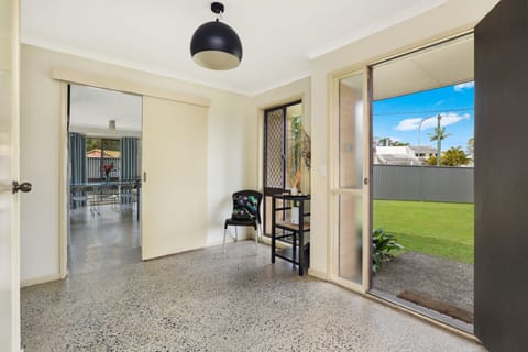 House | Living area | Flat-screen TV