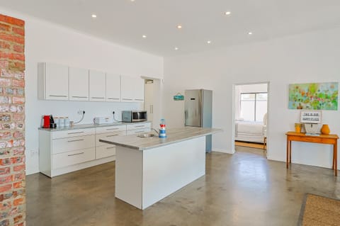 Exclusive House, Sea Facing | Private kitchen | Fridge, microwave, oven, stovetop