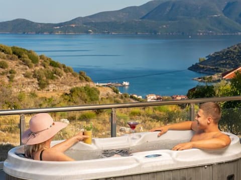 Private jacuzzi at your terrace 