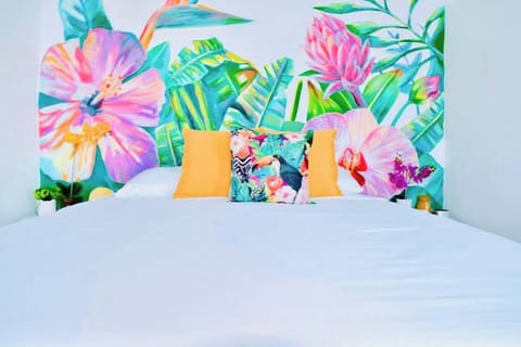 2060b989-f6b4-43fe-89e6-aa1e3f0c5d09