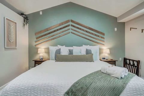 Welcome to our recently remodeled and exquisitely furnished studio! This is our king master bedroom! A perfect place where can unwind after a long day of explorations.
