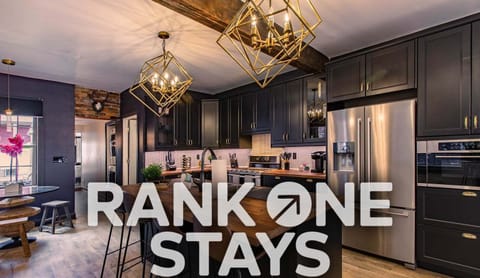 Rank One Stays presents Carson Street Manor - Welcome to a property where style meets comfort, inviting you to indulge in a sophisticated and contemporary experience.