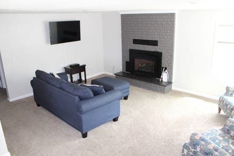 Living Room (1)