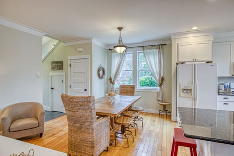 Dining Table - seating for 10!