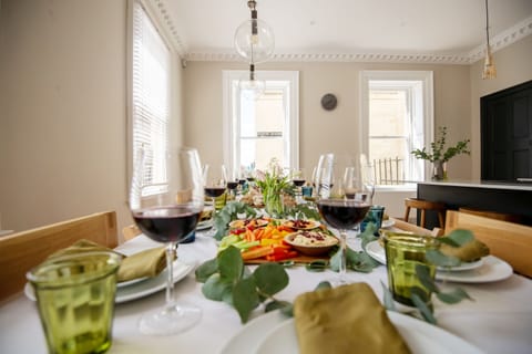 House, Private Bathroom | Dining