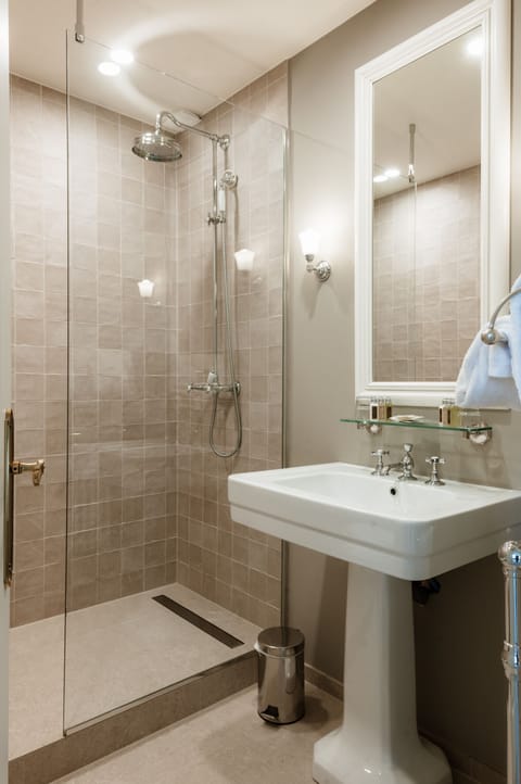 Bathrobes, towels, soap, shampoo