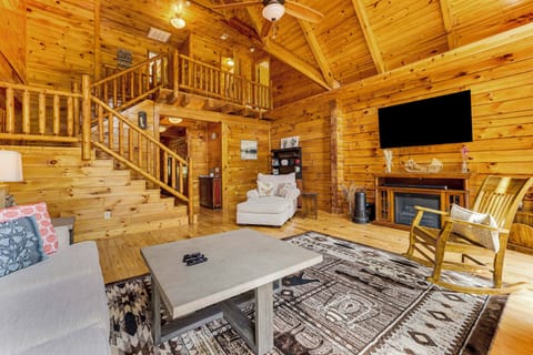 Fair Play Vacation Rental | 6BR | 4 Full BA | 2 Half BA | Steps Required