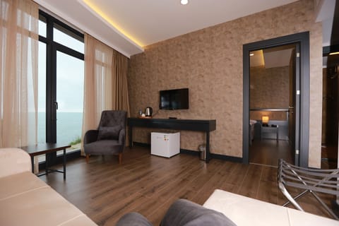 Suite | Living area