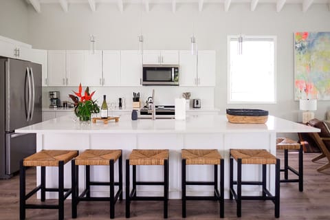 Luxury Villa | Private kitchen | Shared fridge, microwave, coffee/tea maker, electric kettle