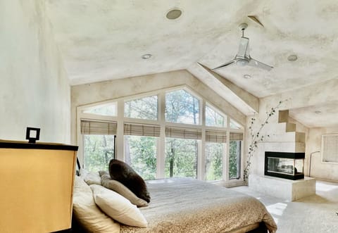 Main bedroom (bedroom 1; upper level) (1)