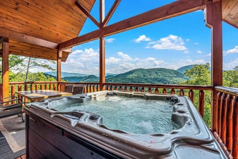Welcome to Peace in the Valley. A secluded modern cabin with amazing privacy and spectacular mountain views!