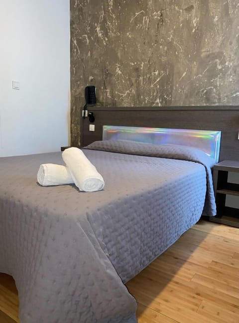 Double Room | Soundproofing, free WiFi, bed sheets