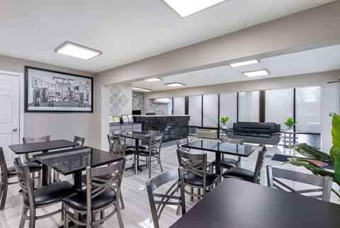 Free daily on-the-go breakfast