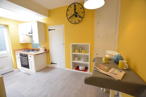 2 bedrooms, individually decorated, individually furnished, free WiFi