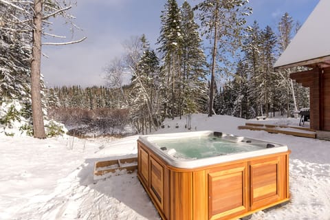 Hot tub