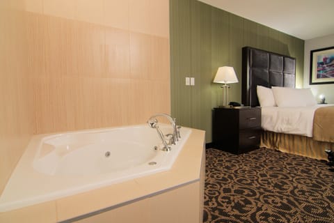 Jetted tub