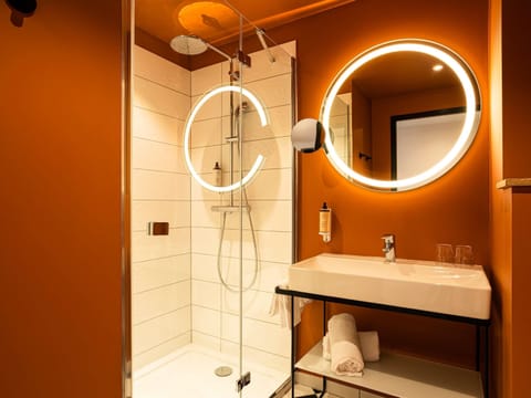 In-room safe, laptop workspace, blackout drapes, soundproofing