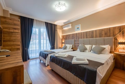 Standard Room | In-room safe, free WiFi