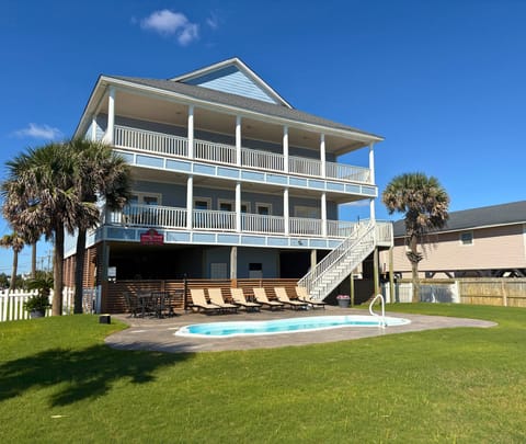 Oceanfront + Private Oceanside Pool with balconies for everyone